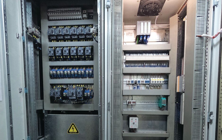 اصلاح سیستم کنترل ماشین‌های استاکر ۱ و ۳ واحد انباشت و برداشت ناحیه آهن‌سازی فولاد مبارکه