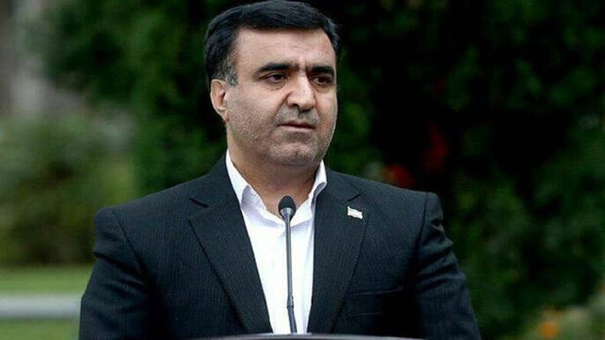 رئیس سازمان محیط‌زیست کشور وارد اصفهان شد