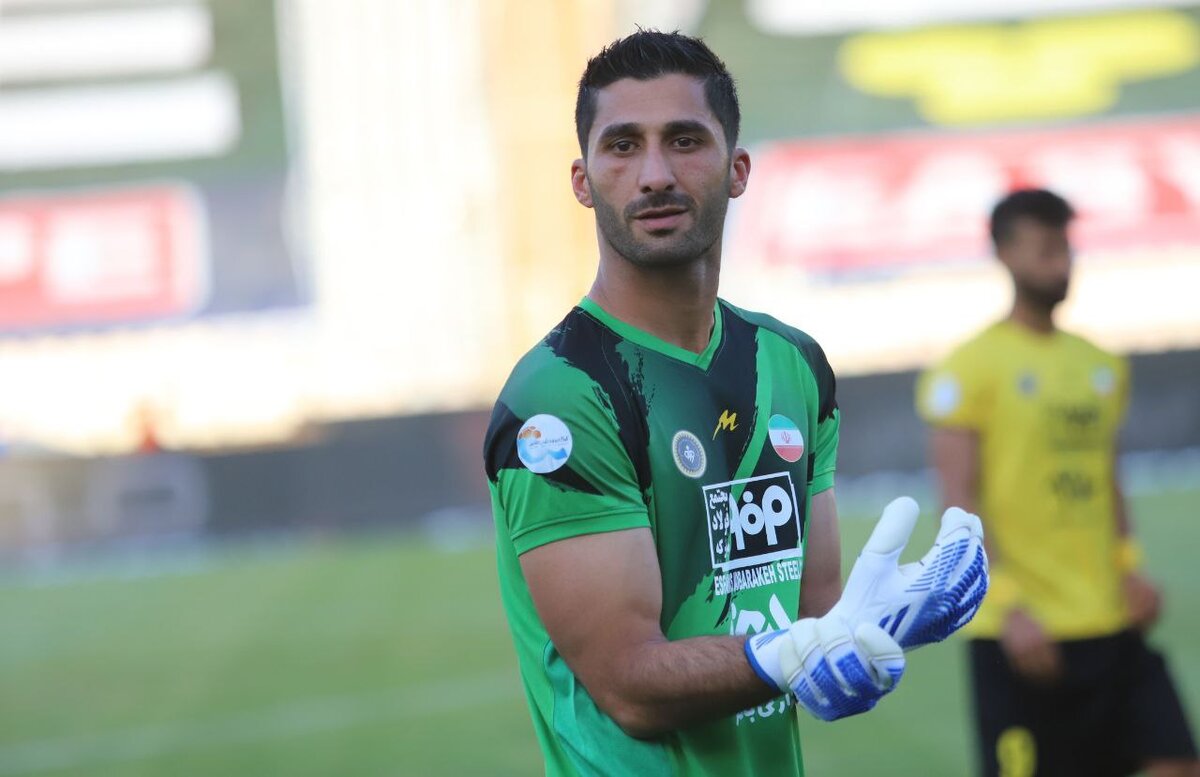 فسخ قرارداد رشید مظاهری با سپاهان