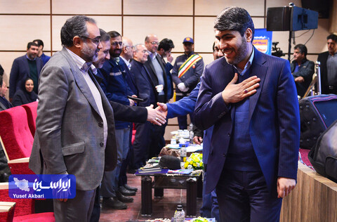 آیین شروع عملیات احداث بزرگترین نیروگاه خورشیدی کشور