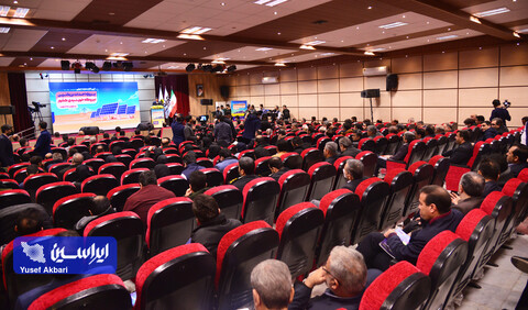 آیین شروع عملیات احداث بزرگترین نیروگاه خورشیدی کشور