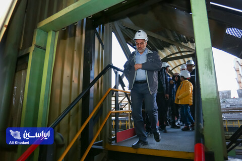 آیین رونمایی از ورق فولاد زنگ‌نزن شرکت فولاد مبارکه