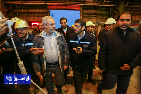 آیین رونمایی از ورق فولاد زنگ‌نزن شرکت فولاد مبارکه