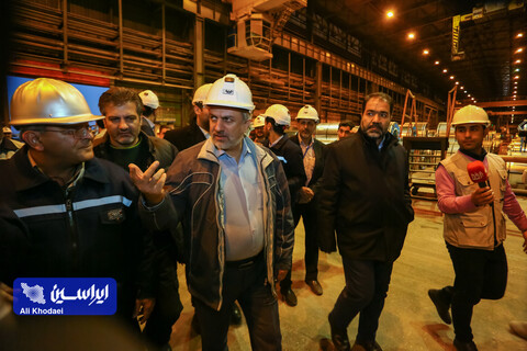 آیین رونمایی از ورق فولاد زنگ‌نزن شرکت فولاد مبارکه