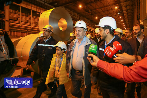 آیین رونمایی از ورق فولاد زنگ‌نزن شرکت فولاد مبارکه