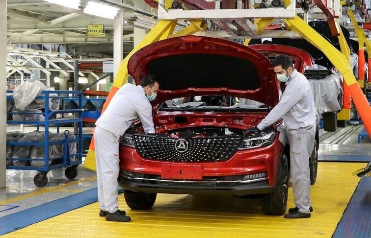 زیان همه طرف‌ها با جدال بر سر شیوه عرضه خودرو