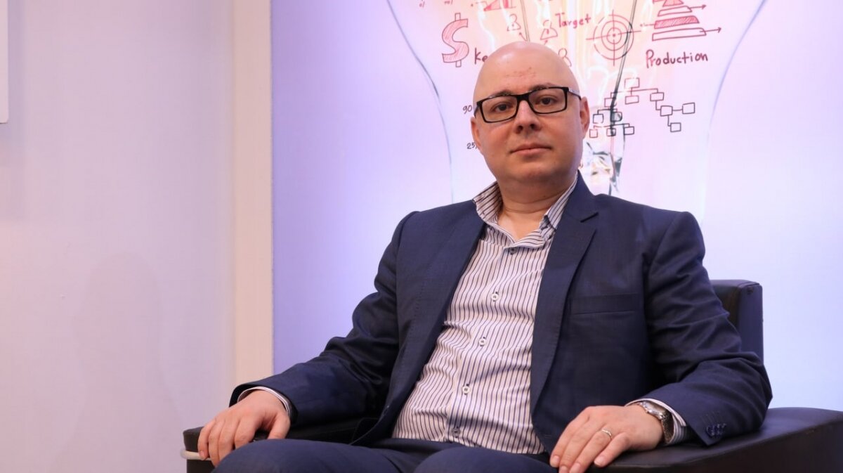 افزایش نرخ دلار فرصتی برای صعود بورس در ۱۴۰۳ / بازار سرمایه به محرک نیاز دارد