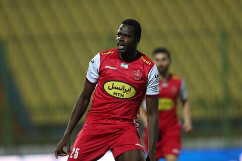 پرسپولیس در آبادان برد تا سپاهان را تعقیب کند