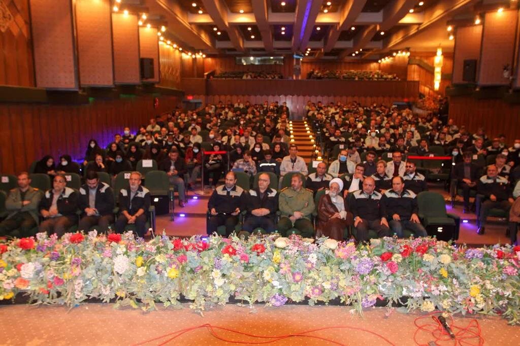 ذوب آهن اصفهان نماد تحقق شعار ما میتوانیم و ساخت داخل