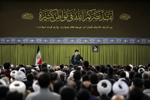 رهبر انقلاب: به‌خاطر حرکت ارزشمند ۲۲ بهمن ۱۴۰۱ به ملت ایران اظهار تعظیم می‌کنم
