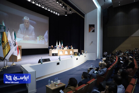 اولین کنفرانس چشم انداز بازار سرمایه ۱۴۰۲