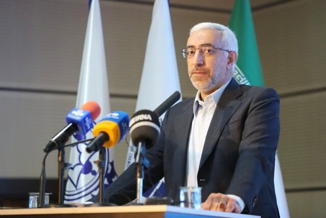 لزوم استفاده از هوش مصنوعی در بورس / موانع سرمایه‌گذاری بخش خصوصی باید رفع شود 