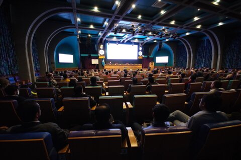 پیش‌بینی اقتصاد ایران در سال ۱۴۰۲/ ارز تک‌نرخی به نفع اقتصاد کشور است