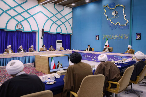 دولت با تمام توان برای تداوم رشد اقتصادی کشور تلاش خواهد کرد