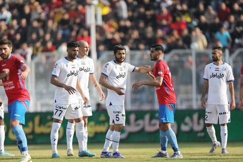 توقف بدموقع استقلال و عقب ماندن از پرسپولیس