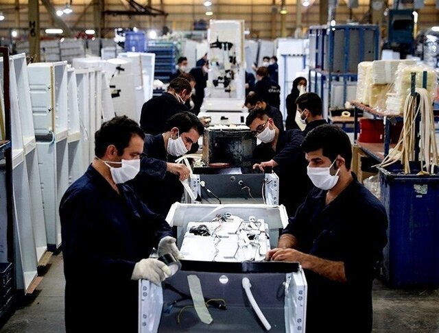 افزایش ۵۰۰ هزار نفری بیمه‌شدگان اجباری/ رونق حوزه تولید در شش ماهه امسال