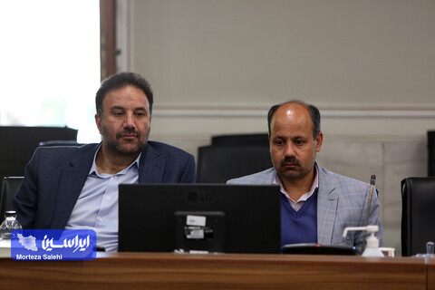 مراسم اهدا و واگذاری واحدهای مسکونی به خانواده‌های نیازمند