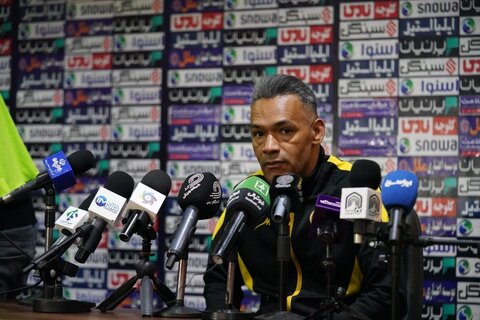 سپاهان به عنوان بهترین باشگاه کشور انتخاب شد/ مورایس بهترین سرمربی سال