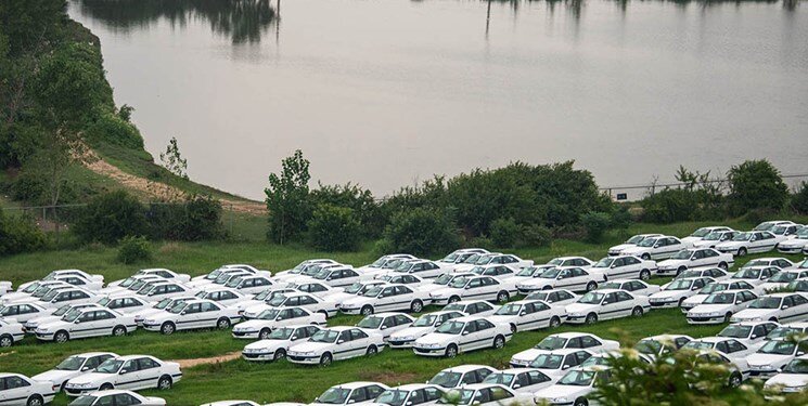 افزایش یکباره قیمت کارخانه‌ای خودرو اشتباه است