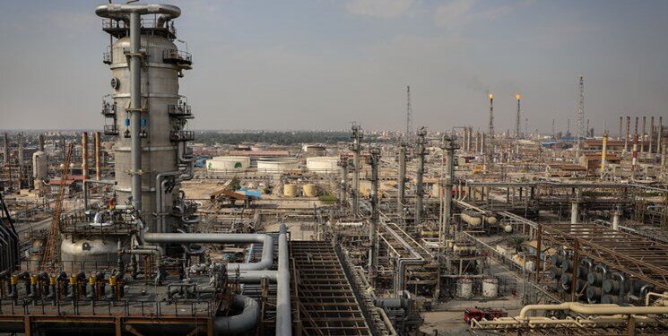 تولید روزانه بنزین به ۱۱۵میلیون لیتر رسید/ مصرف ۱۴۴میلیون لیتر بنزین در یک‌روز
