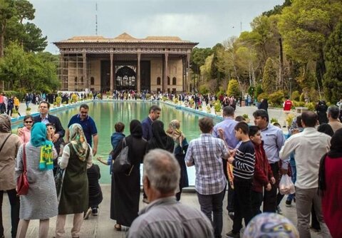 هزینه یک شب اقامت در نصف‌جهان