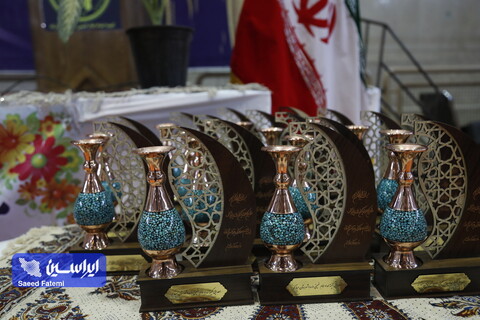 آیین توزيع نمادین ۱۰۰۰ بسته معیشتی و سفره افطار ایتام با همکاری شرکت فولاد مبارکه با عنوان "سفره همدلی"