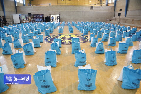 آیین توزیع نمادین ۱۰۰۰ بسته معیشتی و سفره افطار ایتام با همکاری شرکت فولاد مبارکه با عنوان «سفره همدلی»