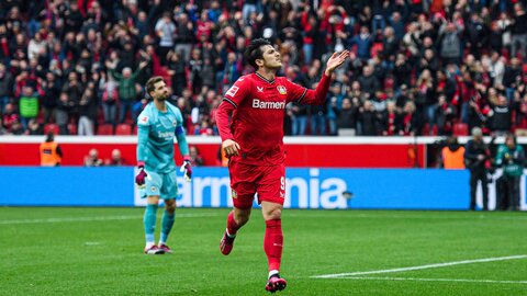 درخشش دوباره سردار آزمون با گلزنی در دیدار بایرلورکوزن – فرانکفورت