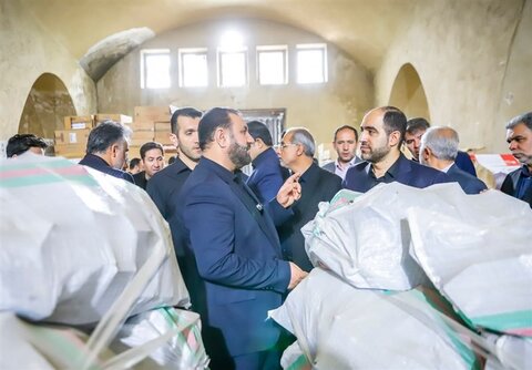 تعیین تکلیف ۳۸۰۰ میلیارد تومانی کالاهای ابناشته در انبارهای گمرک تهران