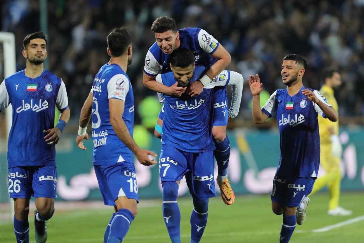 خلاصه بازی استقلال – هوادار/ تیم ساکت الهامی ۶ تایی شد