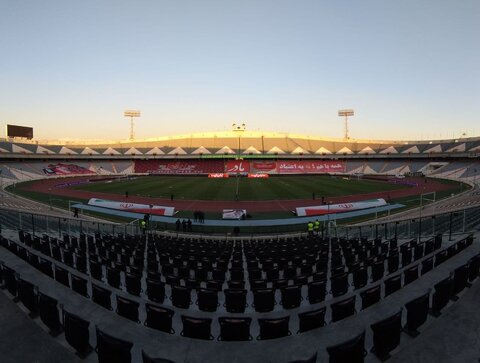 تجهیزات جشن قهرمانی پرسپولیس در ورزشگاه آزادی