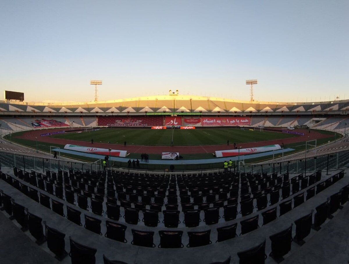 تجهیزات جشن قهرمانی پرسپولیس در ورزشگاه آزادی