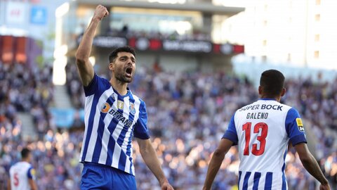 گل مهدی طارمی در دیدار پورتو - بواویشتا/ امیدهای اژدها زنده شد