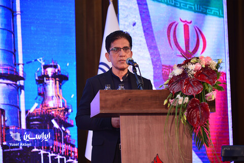 جوهره جمهوری اسلامی ایران کار است/ بومی‌سازی ۹۵ درصد تجهیزات در پالایشگاه اصفهان