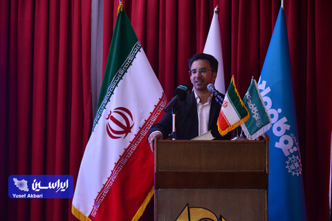 آیین بزرگداشت روز کار و کارگر و تجلیل از کارگران نمونه گروه سرمایه‌گذاری توکافولاد