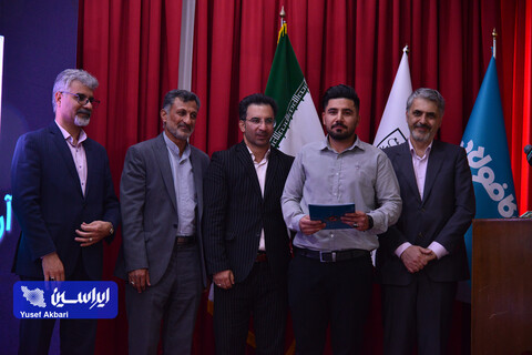 آیین بزرگداشت روز کار و کارگر و تجلیل از کارگران نمونه گروه سرمایه‌گذاری توکافولاد