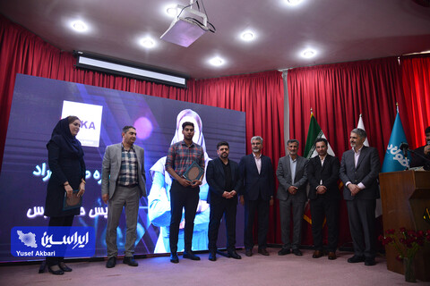 آیین بزرگداشت روز کار و کارگر و تجلیل از کارگران نمونه گروه سرمایه‌گذاری توکافولاد