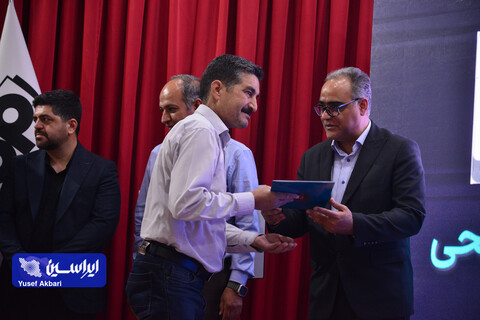 آیین بزرگداشت روز کار و کارگر و تجلیل از کارگران نمونه گروه سرمایه‌گذاری توکافولاد