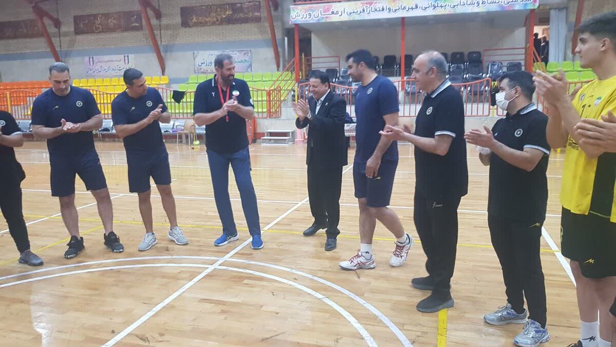 بازدید مدیرعامل باشگاه سپاهان از تمرینات زردپوشان زاینده‌رود