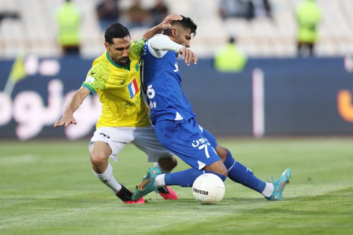 خلاصه بازی استقلال – صنعت نفت/ گل تماشایی آبادانی‌ها برد را از استقلال گرفت