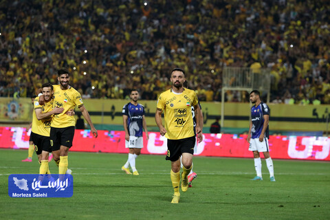 امید به قهرمانی سپاهان با نابودی پیکان زنده ماند/ همه چیز به هفته آخر کشید