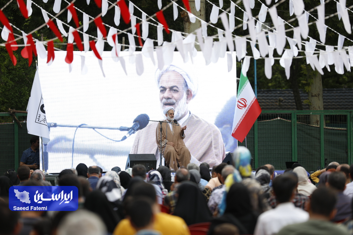  انسان‌ها با رفتارشان باید محافظ روح و جسم یکدیگر باشند/ مهرورزی؛ کلید حفظ خانواده
