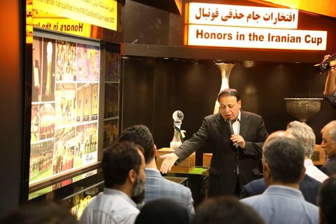 مدیران صداوسیما در ورزشگاه نقش جهان