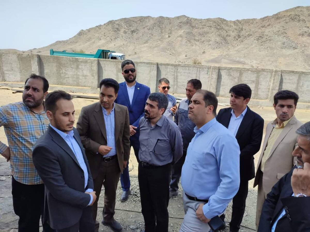 بازدید معاون معادن و فرآوری مواد وزارت صمت از جنوب استان کرمان و بررسی میدانی از روند احداث کارخانه تیتانیوم کهنوج 