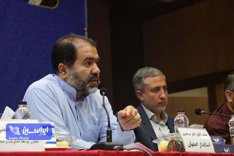 توسعه و آبادانی شهرستان لنجان با پشتیبانی صنعت