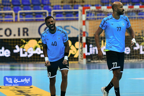 مسابقه هندبال سپاهان - الکاظمه کویت