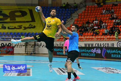 مسابقه هندبال سپاهان - الکاظمه کویت