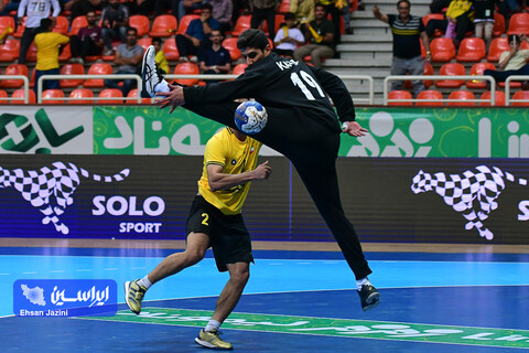 مسابقه هندبال سپاهان - الکاظمه کویت