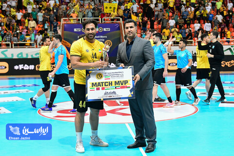 مسابقه هندبال سپاهان - الکاظمه کویت