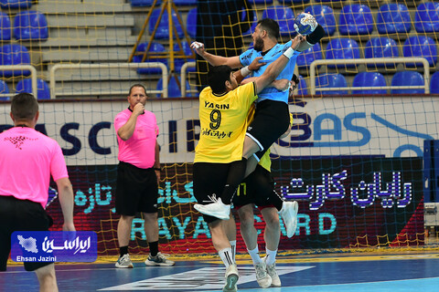 مسابقه هندبال سپاهان - الکاظمه کویت